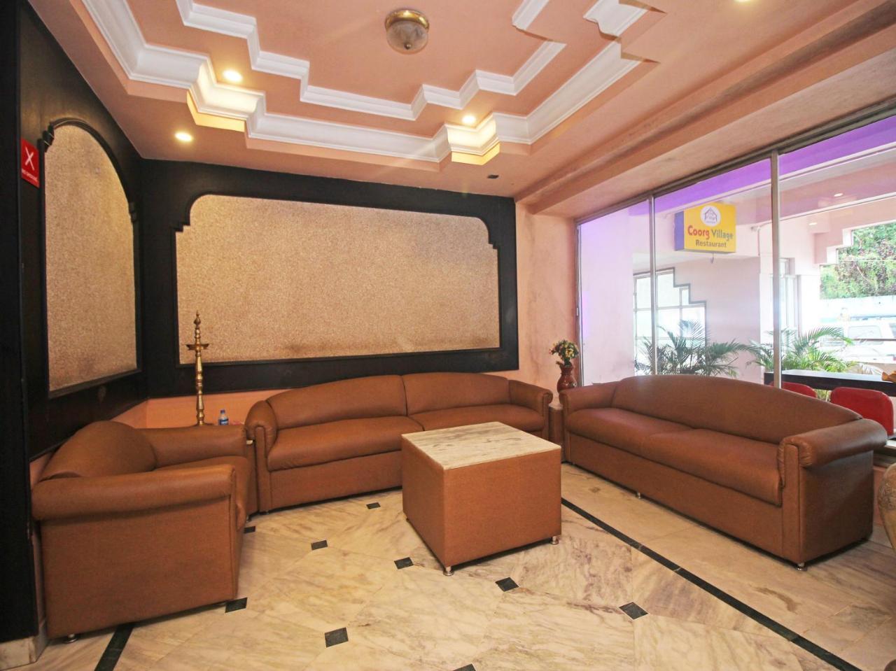 Hotel New Rajdarshan มาดิเครี ภายนอก รูปภาพ
