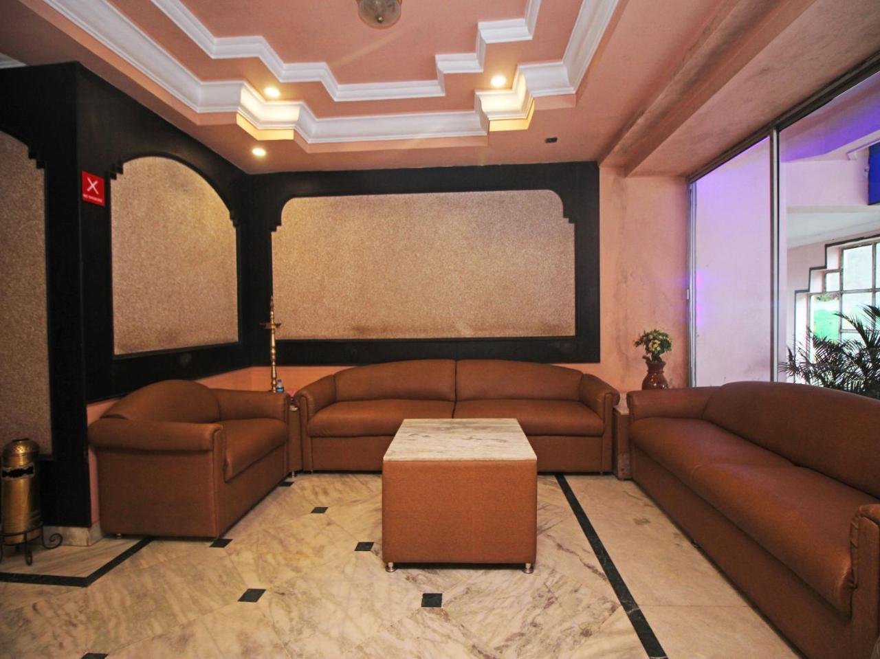 Hotel New Rajdarshan มาดิเครี ภายนอก รูปภาพ