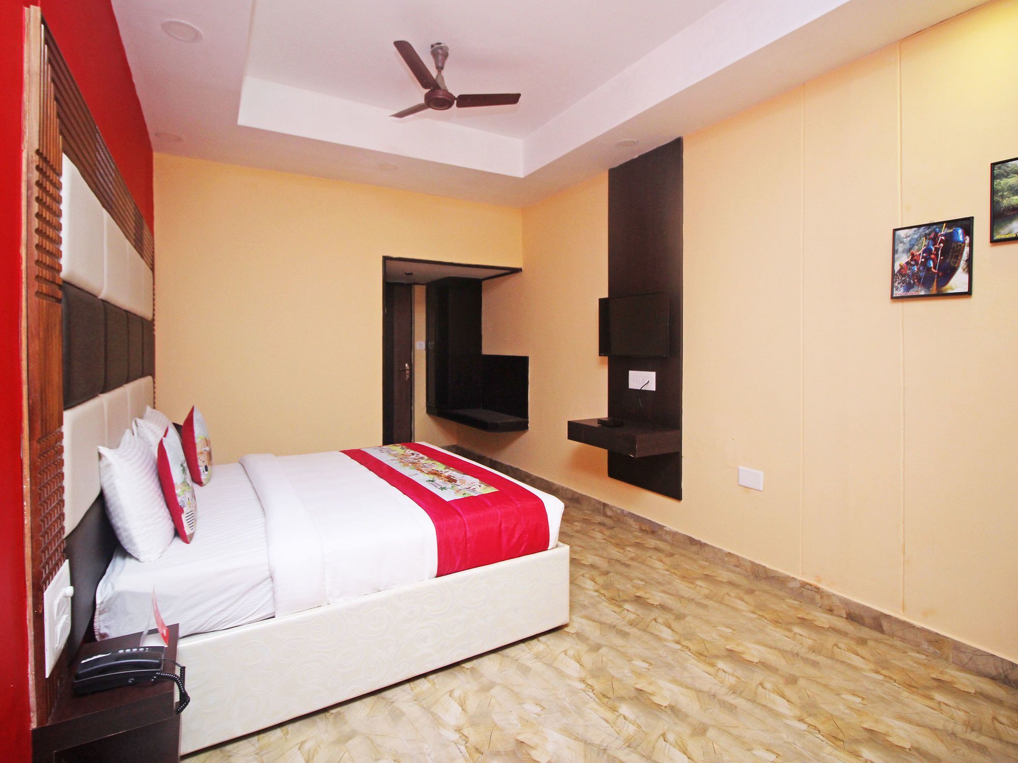 Hotel New Rajdarshan มาดิเครี ภายนอก รูปภาพ